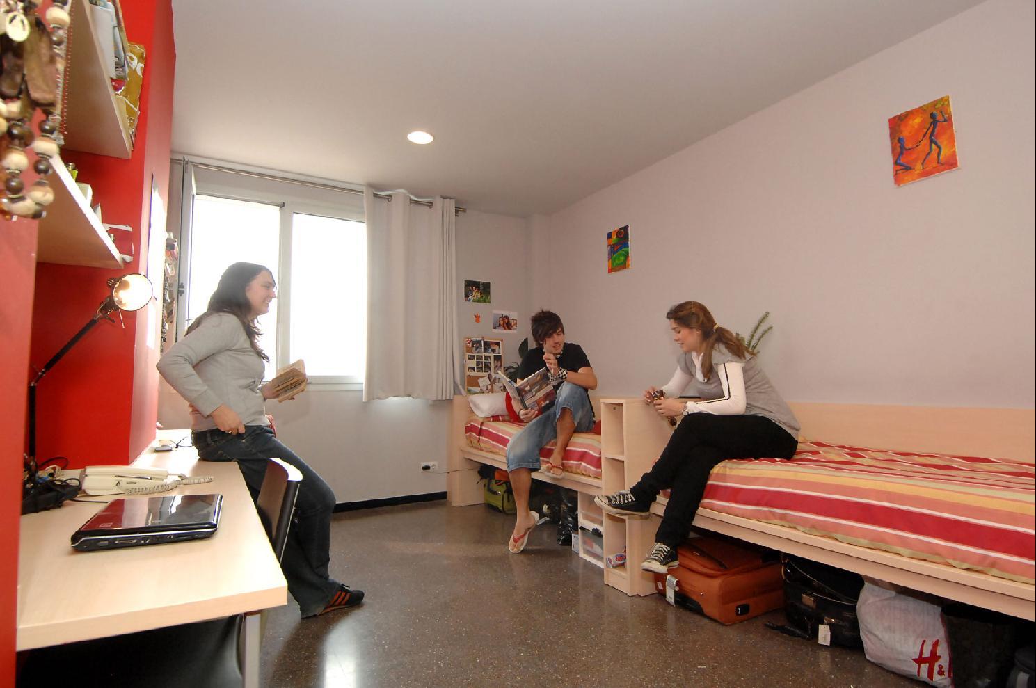 Agora Bcn. Residencia Universitaria Internacional Hotel *
